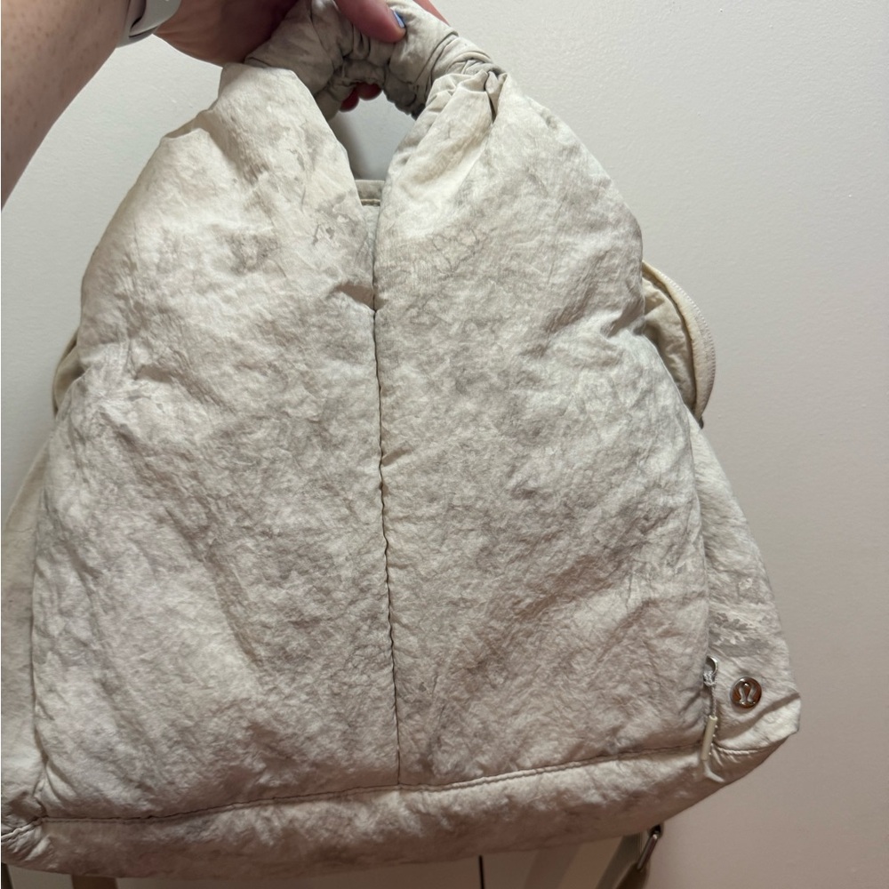 Lululemon Gathered Handle Gym Bag 14L – Aquila White Opal Multi